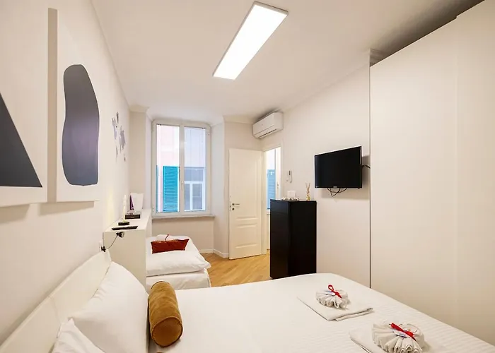 Casa Margot Affianco Teatro Ariston