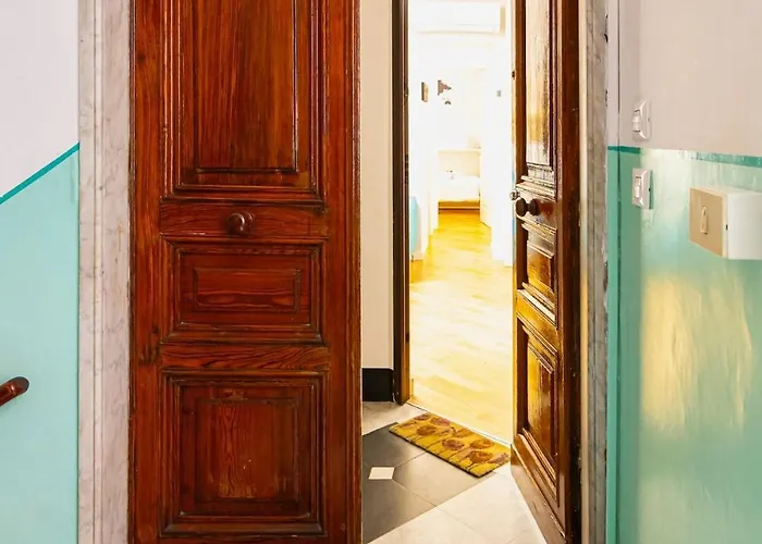 Casa Margot Affianco Teatro Ariston * Sanremo